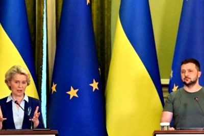 Clear Signal on Ukraine's EU Candidate Status Bid Next Week, Says Chief Ursula Von Der Leyen