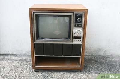How to Build a Retro TV Fish Tank