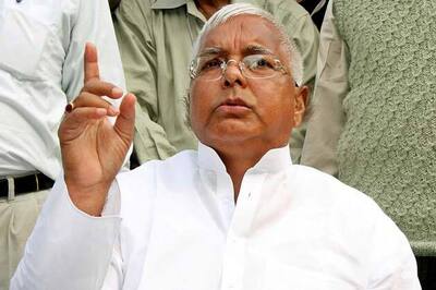 Lalu hits out at Giriraj Singh over Sonia Gandhi's skin colour remark, says he should be made to wear bangles, vermilion, bindi