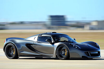 Watch: At 427.6 kmph Hennessey Venom GT is the world's fastest car
