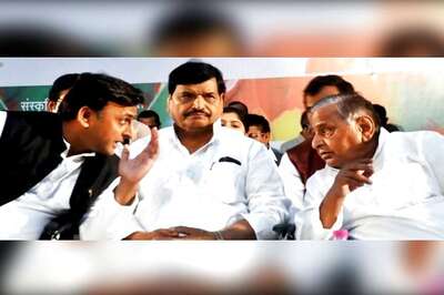 Shivpal Yadav Quits UP Govt, Submits Resignation to Mulayam & Akhilesh