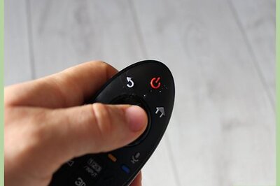 How to Put Subtitles on Comcast Cable Box