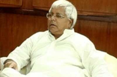 Nitish Kumar bowls out Lalu