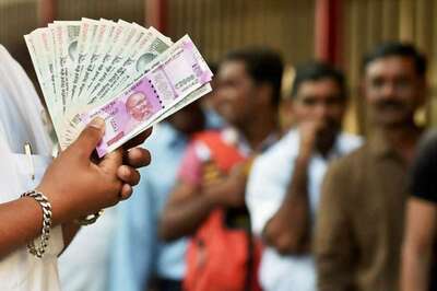 Rupee Ends at Fresh 2-month High of 71.93 Despite Oil Rebound