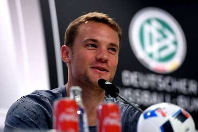 Manuel Neuer Back in Bayern Training, Boosts World Cup Hopes