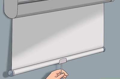How to Clean Roller Blinds
