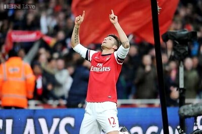 Arsenal hail Olivier Giroud for forcing Boruc calamity