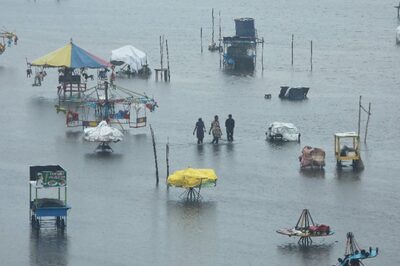 Red Alert, Holiday in Schools, NDRF on Stand-by: Panic in Tamil Nadu as Rains Lash Several Areas | 10 Points