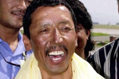 Sherpa scales Mount Everest 16th time