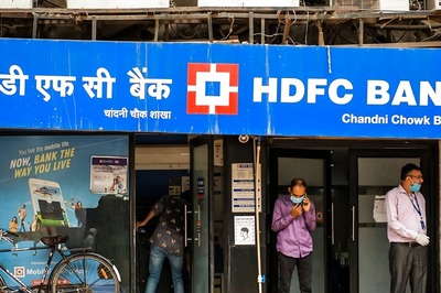 HDFC Bank Down Over 2% As Q4 Result Leaves D-St Unimpressed; Buy, Hold or Sell?