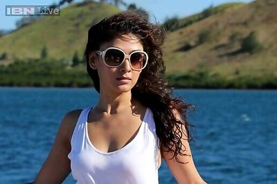 Manjari Phadnis plays a hydrophobic in 'Warning'