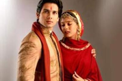 Theatre turns into wedding hall for Vivah