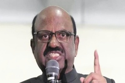 Bengal Guv Asks Raj Bhavan Employees to Ignore Any Summons by Police on Woman's Complaint