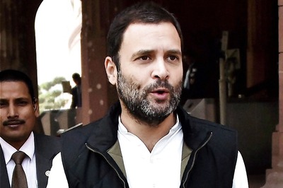 Advani fighting for Democratic Values Within BJP: Rahul Gandhi