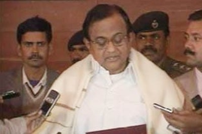 TRS hails govt's nod to Telangana, KCR ends fast