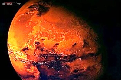 Mysterious plume on Mars could be cloud of ice particles