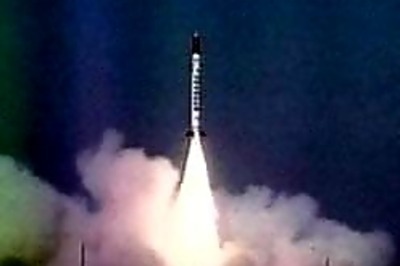 Pak test-fires nuclear capable 'Ghaznavi' missile