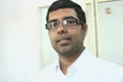 CPM suspends MP Abdullakutty for praising Modi