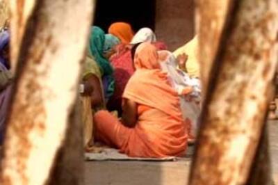 Father slays daughter for eloping with lover