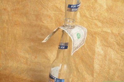 How to Perform the Trapped Bill Bar Trick