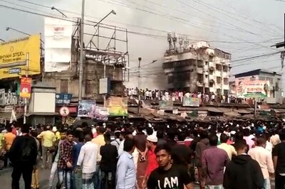 Fire Breaks Out in Kolkata's Rajabazar Area, No Casualties Reported So Far