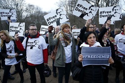 First Journalists go on Trial Over Turkey Coup Bid