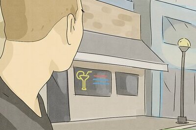 How to Go to a Bar Alone: Tips, Rules, and More
