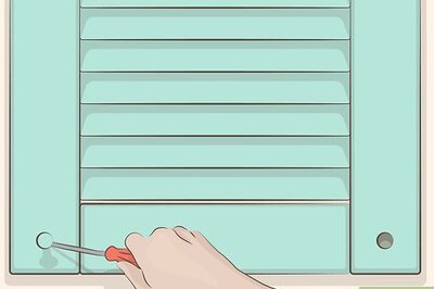 How to Paint Louvered Shutters