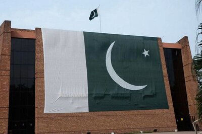 Pakistan Signs 'Timely' $1.7 Billion Debt Relief Deal