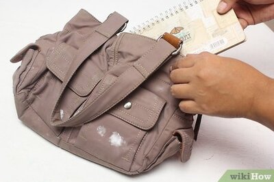 How to Remove Mold from Bags