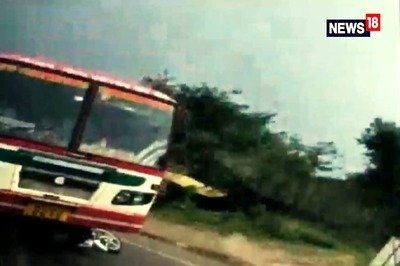 Four, Including Child Charred to Death After UP Roadways Bus Crashes into Divider and Catches Fire