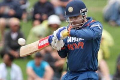 Fifth ODI: Ryder thunder blows India away | Scorecard