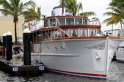 11 photos of JFK's presidential yacht that will leave you speechless