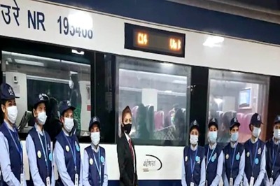 Indian Railways To Soon Operate Shatabdi, Gatimaan and Tejas With Train Hostesses
