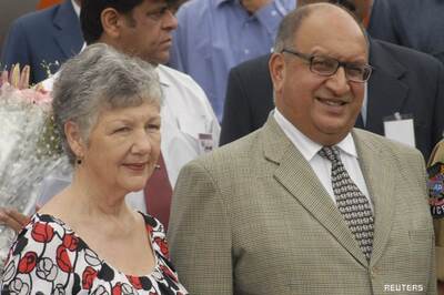 Kiwi TV top bosses apologise to Anand Satyanand