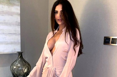 Esha Gupta Sets Temperature Soaring In Sexy Dress With Plunging Neckline; See The Diva’s Hot Pics