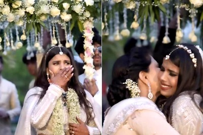Bride Gets Emotional for Mom Before Making Entry On Her Wedding, Watch Heartwarming Video
