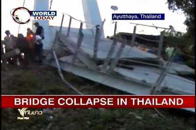 4 killed as bridge collapses in central Thailand