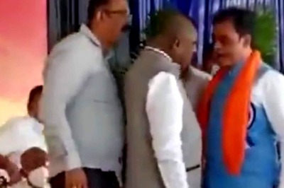 Karnataka IT Minister, MP Clash on Stage Over Allegations on Cong, CM Bommai Remains Silent Spectator