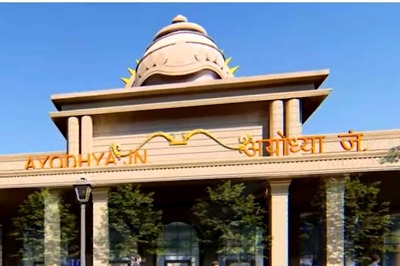 With 'Mukut' and 'Bow and Arrow,' New Ayodhya Station Loaded with Religious Symbols