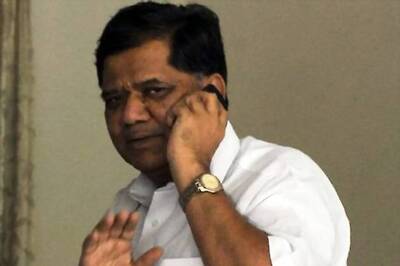 Prove majority or quit, Cong tells Shettar govt