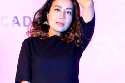 Video: Singer Neha Kakkar Gets Mobbed By People While Distributing Money to Kids