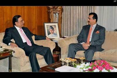 Fate of Pakistan government remains uncertain