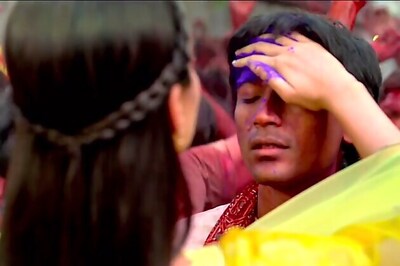 Raanjhanaa: Watch Sonam, Dhanush in 'Tum Tak' song