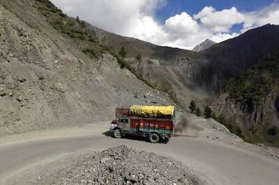 Kashmiri Truckers Mistaken for Terrorists in Maharashtra