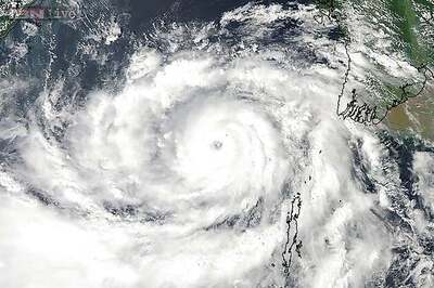 Cyclone Phailin claims four lives in Jharkhand