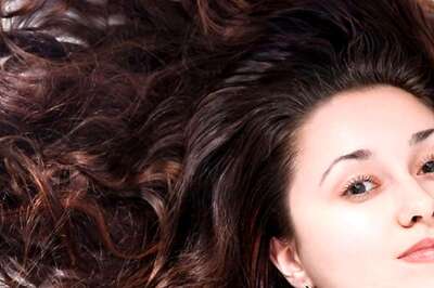 Here’s How Oiling Hair Benefits You During Monsoon Season