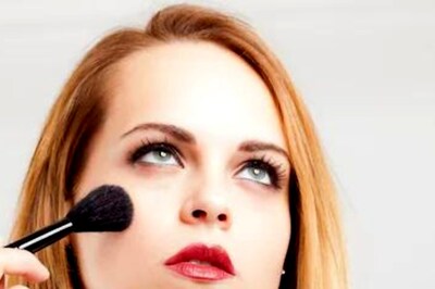 No, Blusher And Highlighter Are Not The Same; Here's What You Must Know