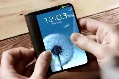 World's first foldable smartphone by Samsung could be released in January 2016