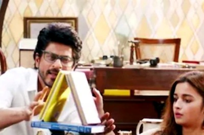 When Alia Bhatt Felt Bad About Shah Rukh Khan Not Eating Anything on the Sets of Dear Zindagi